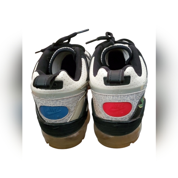 Nike Air Vapormax EVO NGR Low Trainers DD3054-001 White/Black SZ 7.5 in box - Picture 2 of 6